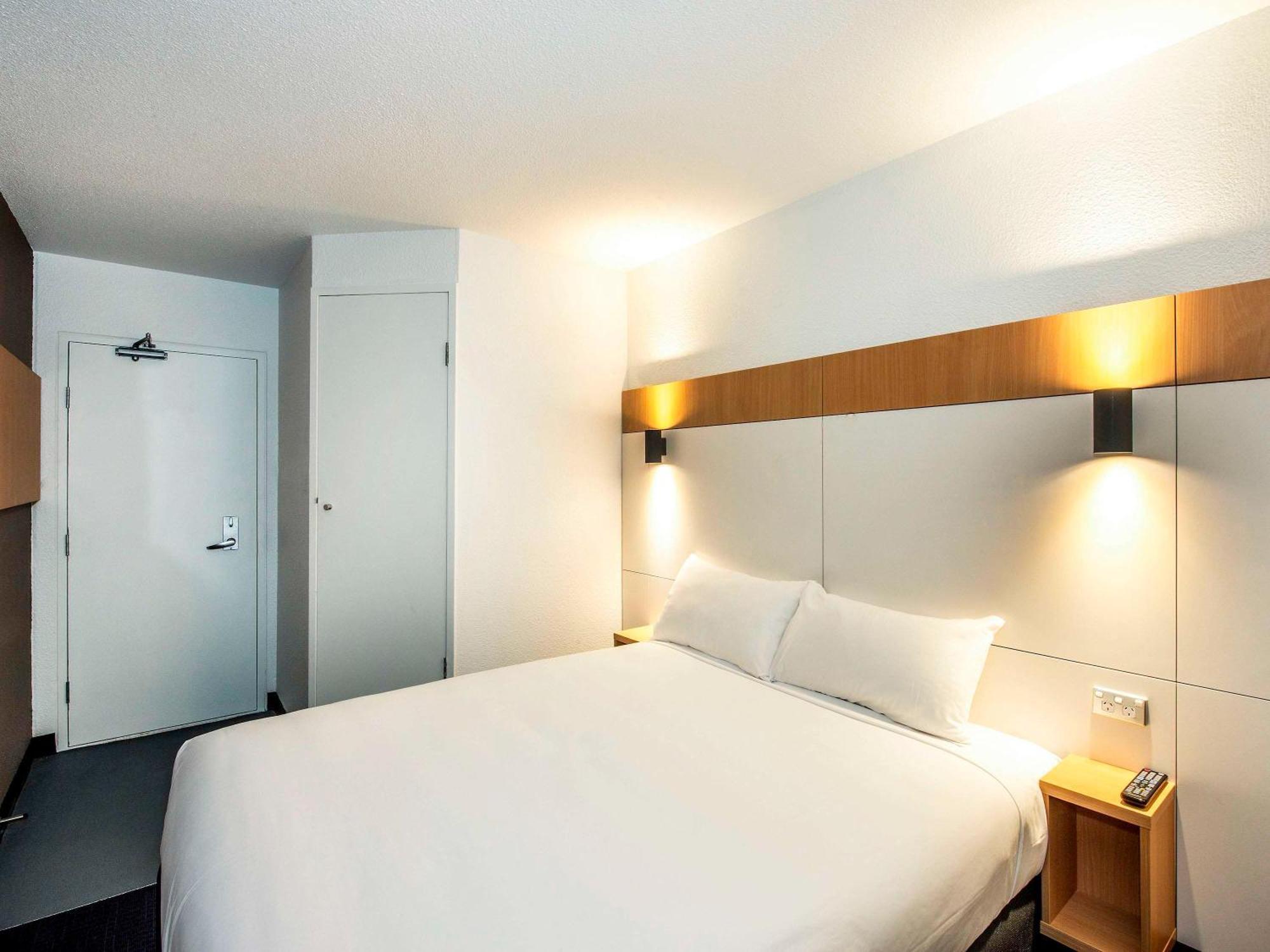 Ibis Budget - Enfield Sidney Exterior foto